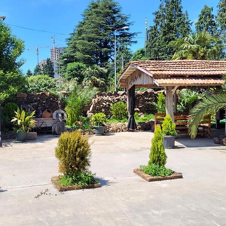 Guesthouse Gocha Beridze Batumi Luaran gambar