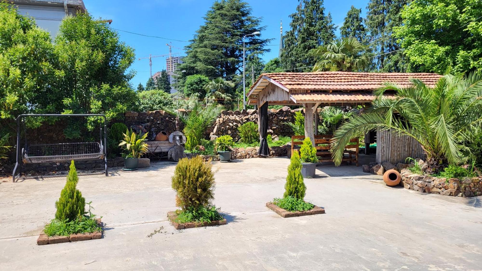 Guesthouse Gocha Beridze Batumi Luaran gambar